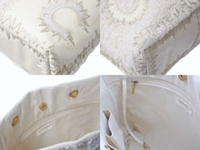 Load image into Gallery viewer, CHANEL シャネル パッチワーク チェーントートバッグ 25番台 ココマーク キャンバス ツイード パテント レザー ホワイト 美品 中古 4b004069