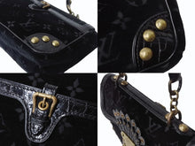 Load image into Gallery viewer, LOUIS VUITTON ルイヴィトン ブルール アーヴァイン ハンドバッグ M92733 ベルベット エキゾチックレザー ブラック ゴールド金具 美品 中古 4b004100