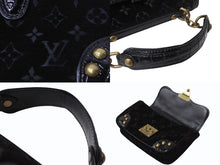 Load image into Gallery viewer, LOUIS VUITTON ルイヴィトン ブルール アーヴァイン ハンドバッグ M92733 ベルベット エキゾチックレザー ブラック ゴールド金具 美品 中古 4b004100