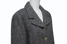 画像をギャラリービューアに読み込む, CHANEL シャネル ツイード ショートジャケット P18353V10570 サイズ40 ココマークボタン マルチカラー 美品 中古 4b004127