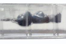 Load image into Gallery viewer, 新品未使用 BE@RBRICK キーホルダー キーチャーム MEDICOM TOY EXHIBITION’22 メディコムトイ エキシヴィジョン'22 ネイビー 中古 4b004135