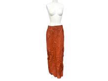 Load image into Gallery viewer, 新品未使用 ZIMMERMANN ジマーマン カーゴスカート スリット Illustration FW24 0726SF24 レザー オレンジ サイズ1 ゴールド金具 中古 4b004155