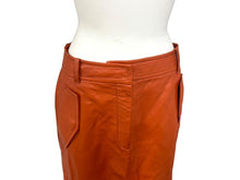 Load image into Gallery viewer, 新品未使用 ZIMMERMANN ジマーマン カーゴスカート スリット Illustration FW24 0726SF24 レザー オレンジ サイズ1 ゴールド金具 中古 4b004155