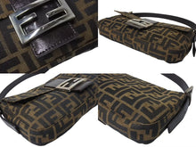 画像をギャラリービューアに読み込む, FENDI フェンディ ハンドバッグ マンマバケット ブラウン キャンバス レザー 26424 シルバー金具 美品 中古 4b004167