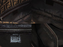 画像をギャラリービューアに読み込む, 極美品 FENDI フェンディ マンマバケット ワンショルダーバッグ ズッカ柄 キャンバス レザー ブラウン シルバー金具 中古 4b004168