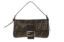 画像をギャラリービューアに読み込む, FENDI フェンディ マンマバケット ワンショルダーバッグ ズッカ柄 キャンバス レザー ブラウン シルバー金具 美品 中古 4b004170