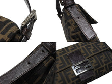 画像をギャラリービューアに読み込む, FENDI フェンディ マンマバケット ワンショルダーバッグ ズッカ柄 キャンバス レザー ブラウン シルバー金具 美品 中古 4b004170