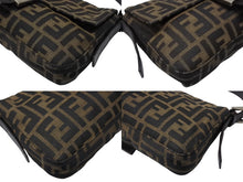 画像をギャラリービューアに読み込む, FENDI フェンディ マンマバケット ワンショルダーバッグ ズッカ柄 キャンバス レザー ブラウン シルバー金具 美品 中古 4b004170