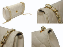 Load image into Gallery viewer, CHANEL シャネル ミニマトラッセ ショルダーバッグ チェーンショルダーバッグ 1番台 ラムスキン ベージュ ゴールド金具 美品 中古 4b004176