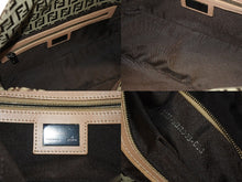 画像をギャラリービューアに読み込む, 極美品 FENDI フェンディ ワンショルダーバッグ マンバケット ズッカ柄 8BR009 ベージュ ブラウン シルバー金具 中古 4b004215