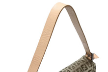 画像をギャラリービューアに読み込む, 極美品 FENDI フェンディ ワンショルダーバッグ マンバケット ズッカ柄 8BR009 ベージュ ブラウン シルバー金具 中古 4b004215