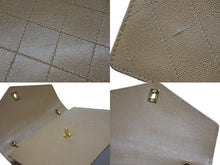 Load image into Gallery viewer, CHANEL シャネル マトラッセ ハンドバッグ ココマーク 5番台 キャビアスキン ベージュ ゴールド金具 美品 中古 4b004220