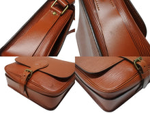 Load image into Gallery viewer, LOUIS VUITTON ルイヴィトン カルトシエールMM ショルダーバッグ M52243 エピレザー ブラウン ゴールド金具 美品 中古 4b004229
