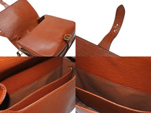 Load image into Gallery viewer, LOUIS VUITTON ルイヴィトン カルトシエールMM ショルダーバッグ M52243 エピレザー ブラウン ゴールド金具 美品 中古 4b004229