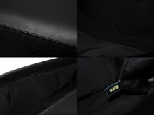 Load image into Gallery viewer, CHANEL シャネル ボーイシャネル 28 ラージ チェーン ショルダーバッグ 21番台 ラムスキン ブラック ゴールド金具 ココマーク 美品 中古 4b004232