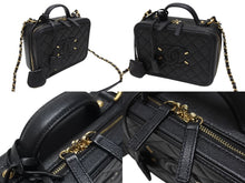 Load image into Gallery viewer, 新品同様 CHANEL シャネル CCフィリグリー バニティバッグ ショルダーバッグ 28番台 キャビアスキン ブラック ゴールド金具 中古 4b004233