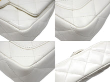 Load image into Gallery viewer, CHANEL シャネル トップハンドル ミニフラップ チェーンショルダーバッグ シャイニーカーフスキン ホワイト ゴールド金具 美品 中古 4b004238