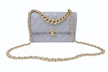 Load image into Gallery viewer, CHANEL シャネル マトラッセ チェーンショルダーバッグ ハンドバッグ IC ラムスキン グレー ゴールド金具 美品 中古 4b004239