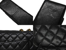 Load image into Gallery viewer, 極美品 CHANEL シャネル マトラッセ30 シングルフラップ チェーン ショルダーバッグ キャビアスキン 7番台 ブラック ゴールド金具 中古 4b004260