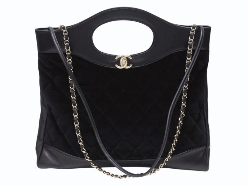 CHANEL シャネル3ココマーク シャネル31 ショルダーバッグ 28番台