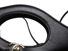 Load image into Gallery viewer, CHANEL シャネル3ココマーク シャネル31 ショルダーバッグ 28番台 ラムスキン ベルベット ブラック ゴールド金具 美品 中古 4b004261