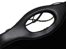 Load image into Gallery viewer, CHANEL シャネル3ココマーク シャネル31 ショルダーバッグ 28番台 ラムスキン ベルベット ブラック ゴールド金具 美品 中古 4b004261