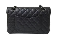 Load image into Gallery viewer, CHANEL シャネル マトラッセ25 チェーンショルダーバッグ ココマーク 19番台 キャビアスキン ブラック シルバー金具 美品 中古 4b004263