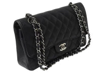 Load image into Gallery viewer, CHANEL シャネル マトラッセ25 チェーンショルダーバッグ ココマーク 19番台 キャビアスキン ブラック シルバー金具 美品 中古 4b004263