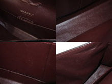 Load image into Gallery viewer, CHANEL シャネル マトラッセ25 チェーンショルダーバッグ ココマーク 19番台 キャビアスキン ブラック シルバー金具 美品 中古 4b004263