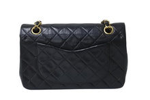 Load image into Gallery viewer, 極美品 CHANEL シャネル マトラッセ23 Wフラップ Wチェーンショルダーバッグ 2番台 ココマーク ラムスキン ブラック ゴールド金具 中古 4b004284