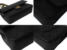 Load image into Gallery viewer, 極美品 CHANEL シャネル マトラッセ23 Wフラップ Wチェーンショルダーバッグ 2番台 ココマーク ラムスキン ブラック ゴールド金具 中古 4b004284