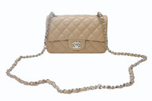 Load image into Gallery viewer, 極美品 CHANEL シャネル ミニマトラッセ 20 Sフラップ Sチェーンショルダーバッグ 27番台 ココマーク カーフスキン ベージュ 中古 4b004290