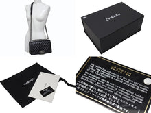 Load image into Gallery viewer, 極美品 CHANEL シャネル ボーイシャネル25 フルフラップ チェーンショルダーバッグ A67086 26番台 キャビアスキン ブラック 中古 4b004294