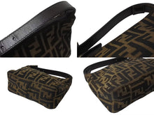 画像をギャラリービューアに読み込む, FENDI フェンディ ハンドバッグ ズッカ ブラウン コットンキャンバス シルバー金具 美品 中古 4b004298