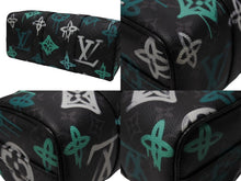 Load image into Gallery viewer, 極美品 LOUISVUITTON ルイヴィトン キーポルバンドリエール25 ハンドバッグ グラフィティ M21399 モノグラムエクリプスキャンバス 中古 4b004316