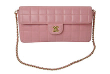 画像をギャラリービューアに読み込む, CHANEL シャネル ココマーク チョコバー チェーンショルダー ピンク レザー ゴールド金具 美品 中古 4b004319