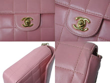 画像をギャラリービューアに読み込む, CHANEL シャネル ココマーク チョコバー チェーンショルダー ピンク レザー ゴールド金具 美品 中古 4b004319