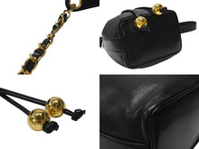 画像をギャラリービューアに読み込む, CHANEL シャネル ココマーク 巾着 斜め掛け チェーンショルダーバッグ 2番台 ラムスキン ブラック ゴールド金具 美品 中古 4b004321