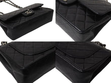 Load image into Gallery viewer, CHANEL シャネル ココマーク チェーンショルダーバッグ Wフラップ 23 6番台 ブラック レザー シルバー金具 美品 中古 4b004324