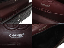 Load image into Gallery viewer, CHANEL シャネル ココマーク チェーンショルダーバッグ Wフラップ 23 6番台 ブラック レザー シルバー金具 美品 中古 4b004324