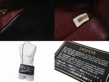 Load image into Gallery viewer, CHANEL シャネル マトラッセ２３ ココマーク チェーンショルダー ブラック ラムスキン ゴールド金具 1番台 美品 中古 4b004327