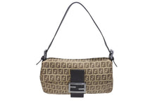 画像をギャラリービューアに読み込む, FENDI フェンディ マンマバケット ワンショルダーバッグ ズッカ柄 イタリア製 ベージュ ブラウン ブラックメタル金具 美品 中古 4b004330