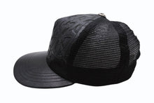 画像をギャラリービューアに読み込む, CHROME HEARTS クロムハーツ セメタリークロスパッチ トラッカーキャップ ONE SIZE レザー シルバー925 ブラック 美品 中古 4b004337