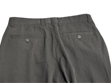 Load image into Gallery viewer, ISSEY MIYAKE イッセイミヤケ 2タック テーパードパンツ ブラック サイズL メンズ 中古 4b004341