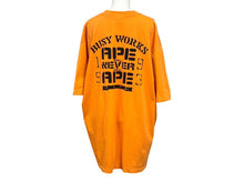 画像をギャラリービューアに読み込む, A BATHING APE アベイシングエイプ 半袖Ｔシャツ オレンジ コットン サイズL 001TEK301352M 美品 中古 4b004359