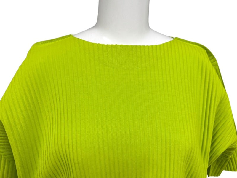 me ISSEY MIYAKE ミー イッセイミヤケ プリーツ カットソー MI92KK616 グリーン ポリエステル 美品 中古 4b004376