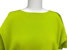 画像をギャラリービューアに読み込む, me ISSEY MIYAKE ミー イッセイミヤケ プリーツ カットソー MI92KK616 グリーン ポリエステル 美品 中古 4b004376