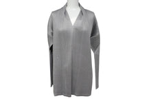画像をギャラリービューアに読み込む, 極美品 ISSEY MIYAKE イッセイミヤケ Vネック プリーツ長袖カットソー IM13-FJ025 サイズM グレー 中古 4b004371