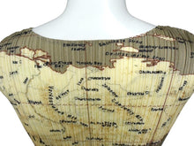 Load image into Gallery viewer, 極美品 ISSEY MIYAKE イッセイミヤケ PLEATS PLEASE プリーツプリーズ World Map Shirt タンクトップ PP81-JK591 サイズ3 中古 4b004372