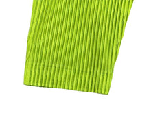 Load image into Gallery viewer, HOMME PLISSE ISSEY MIYAKE オム プリッセ イッセイミヤケ プリーツテーパードパンツ HP03JF141 グリーン 2 美品 中古 4b004375